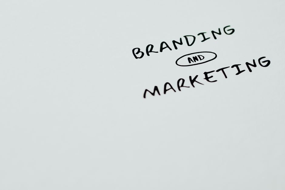 O que é branding e por que sua empresa precisa de um? Guia estratégico para negócios em crescimento